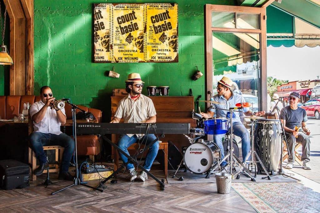 Independent Studio In Little Havana ไมอามี ภายนอก รูปภาพ