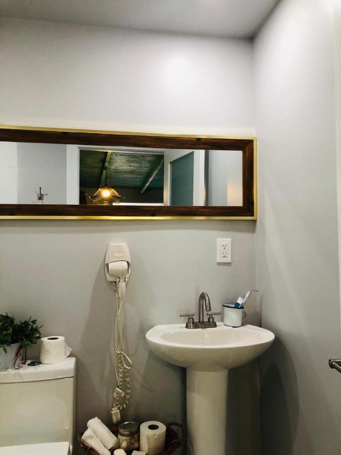 Independent Studio In Little Havana ไมอามี ภายนอก รูปภาพ