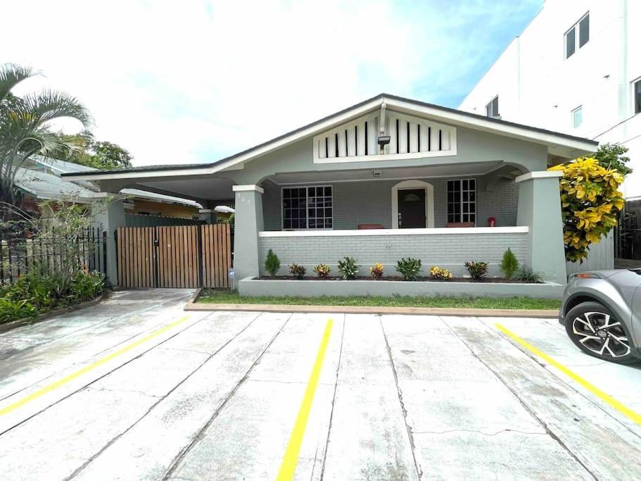 Independent Studio In Little Havana ไมอามี ภายนอก รูปภาพ