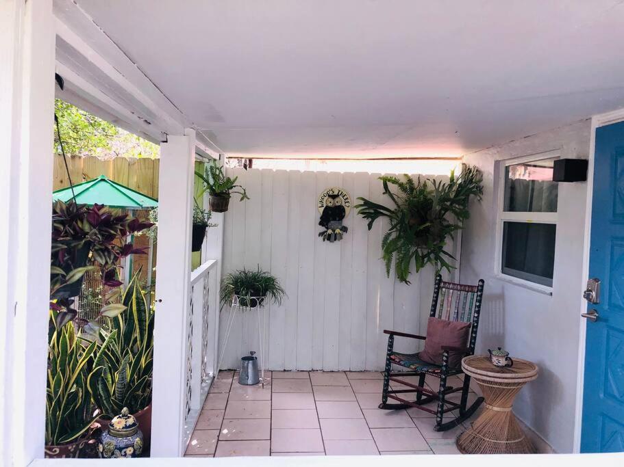 Independent Studio In Little Havana ไมอามี ภายนอก รูปภาพ