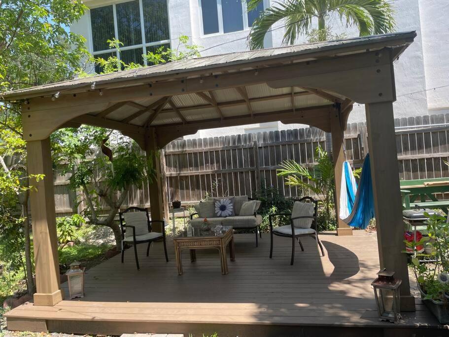 Independent Studio In Little Havana ไมอามี ภายนอก รูปภาพ